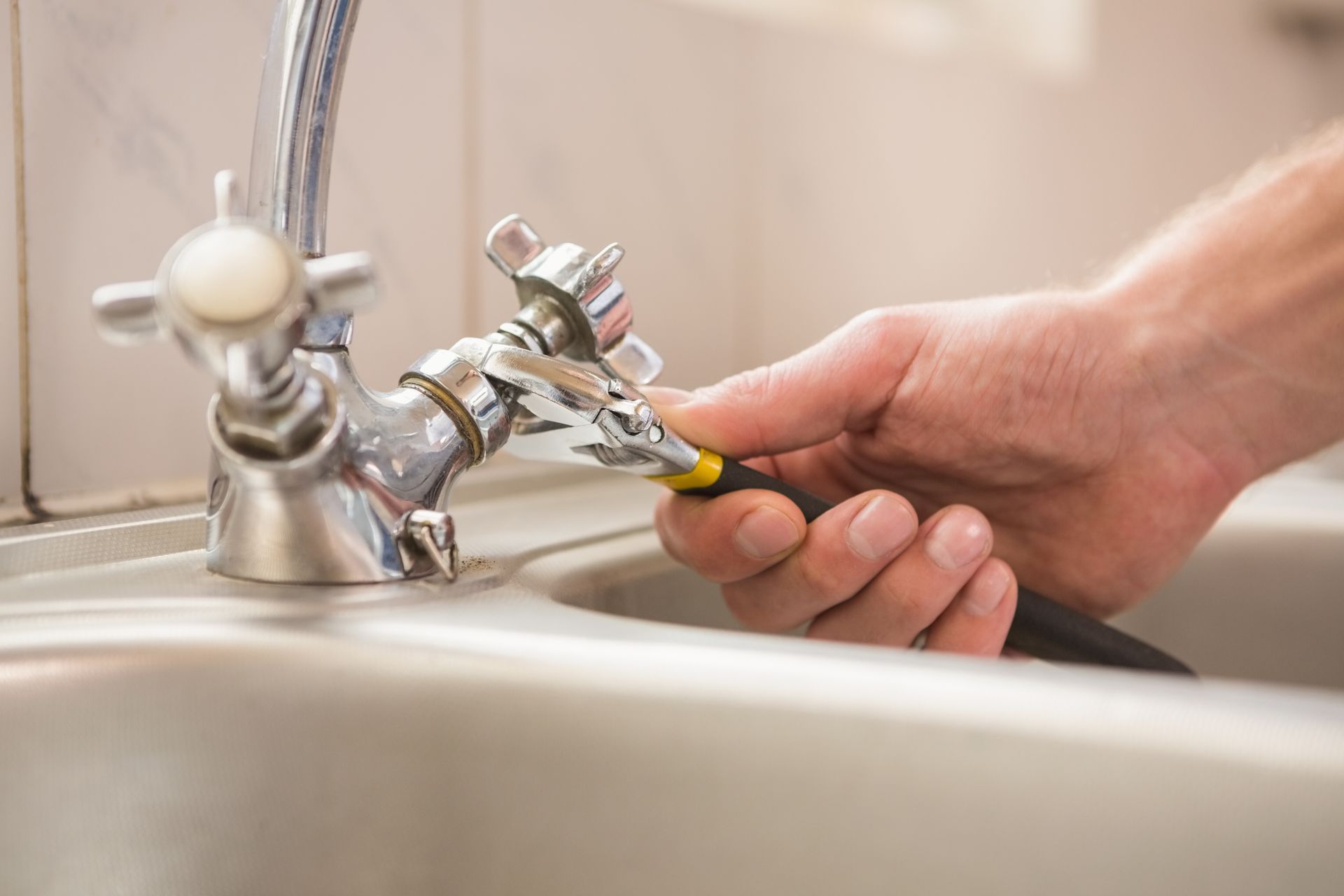Professional faucet repair services